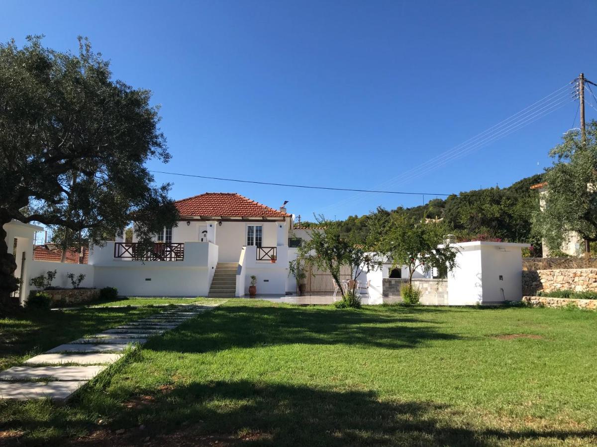 Kouzoulis House *